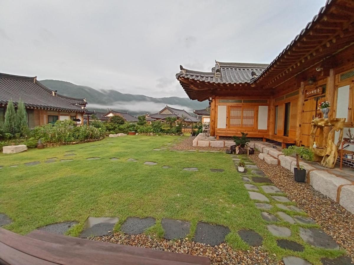Mirinae Hanok Tradiational House Gwangyang  Exterior foto